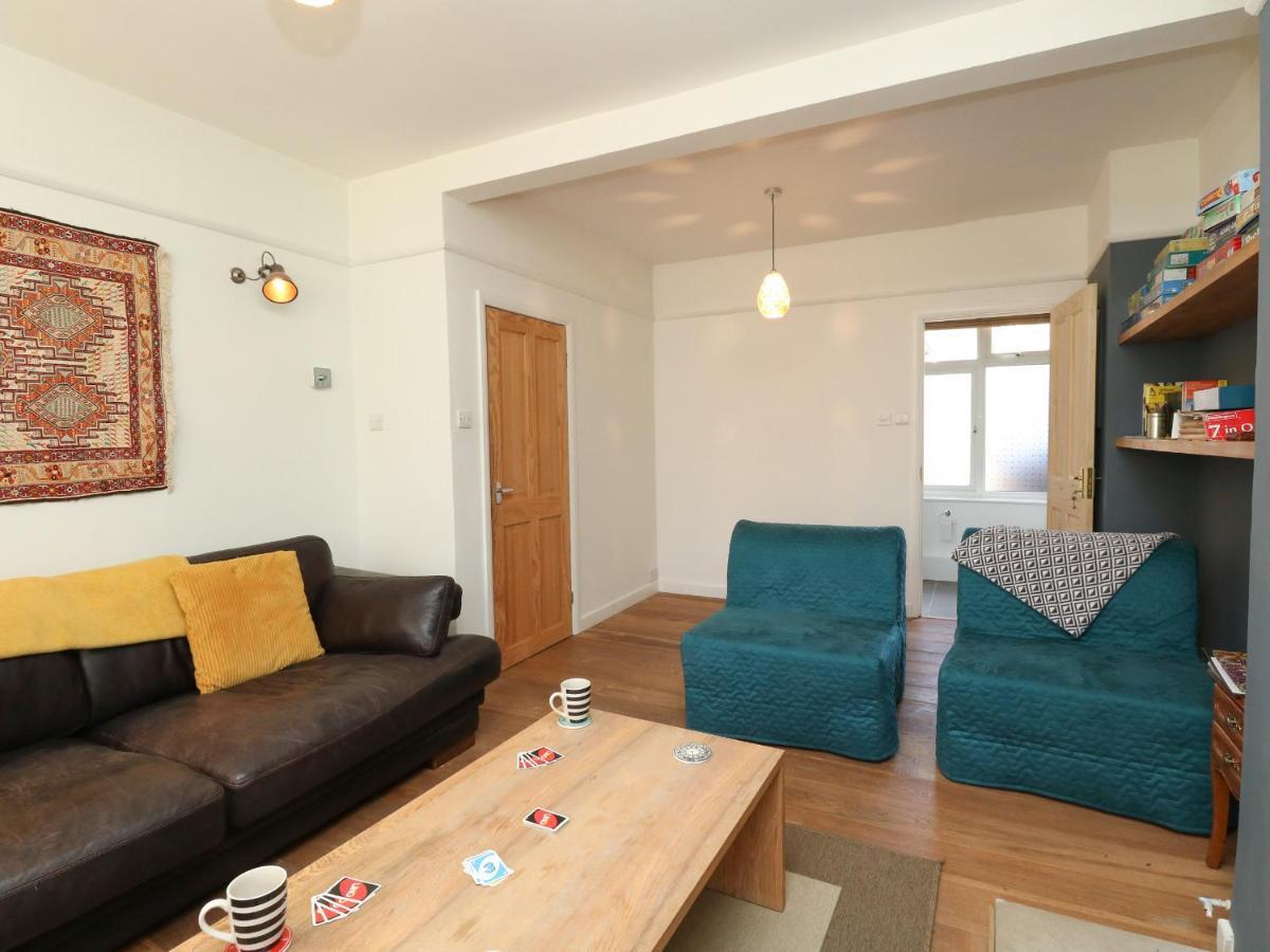 Sandsfoot Rest Weymouth Exterior photo